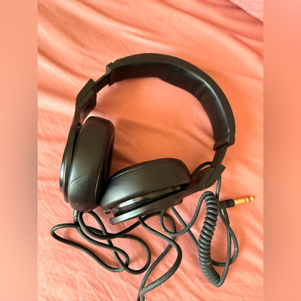 Beats Pro Over-Ear Headphones